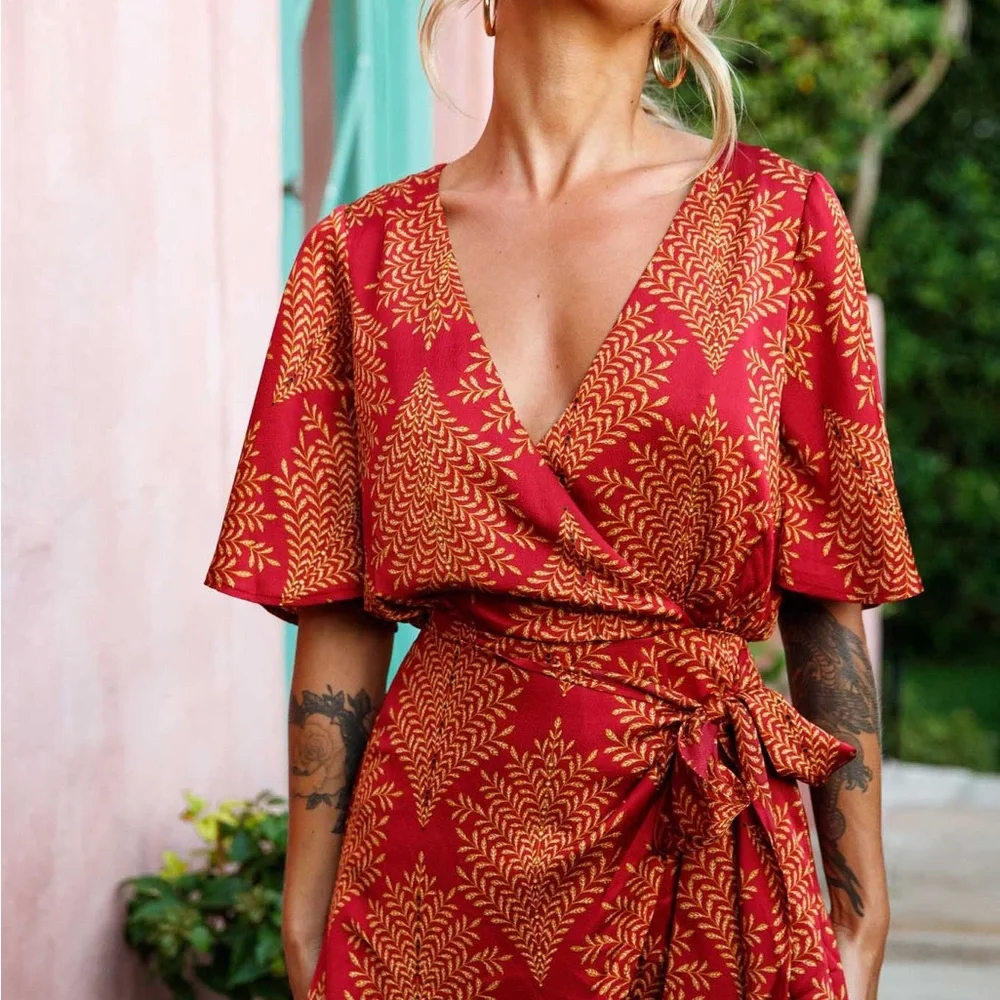 Selfie Leslie Red and Gold Long Sleeve Romper - Picture 3 of 10